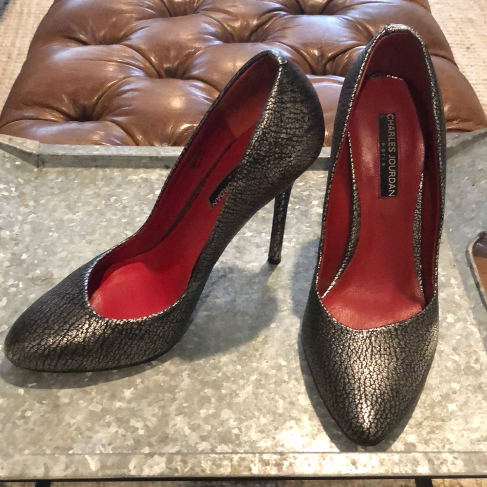 Beautiful Charles Jourdan pumps